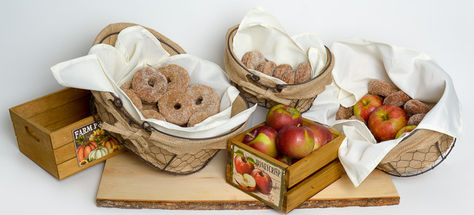 6 Gifts You Should Bring to a Holiday Dinner Party the Host will Love