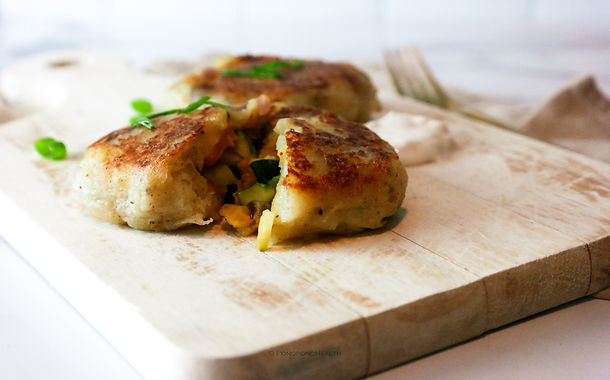 Vegan Stuffed Potato Cakes