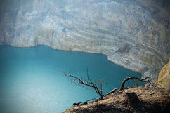 Kelimutu crater, Flores, Indonesia