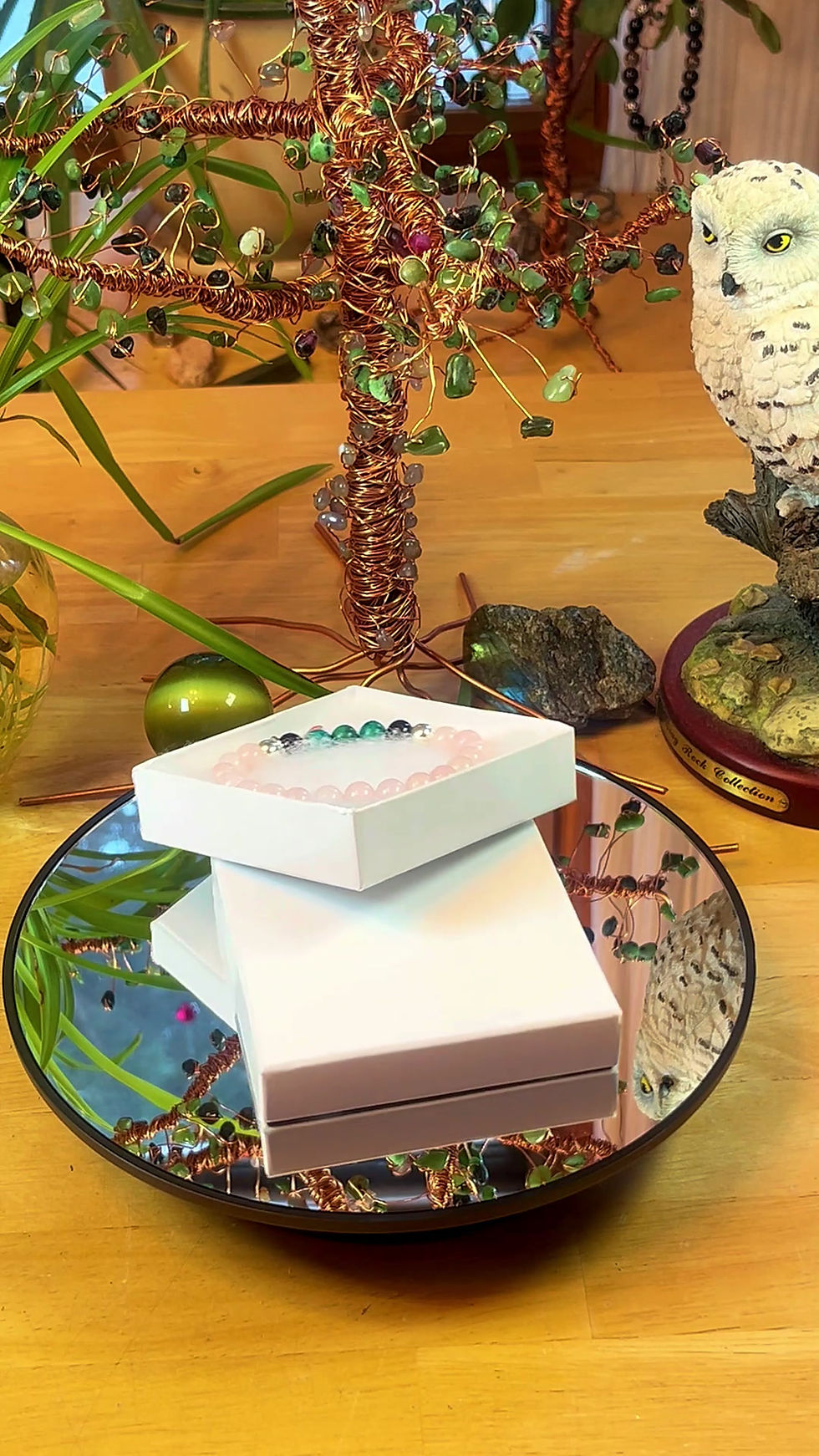 Thumbnail: Šuŋgíla Wičháȟpi / Šuŋgíla Wičhápi (Red Fox Star) Bracelet