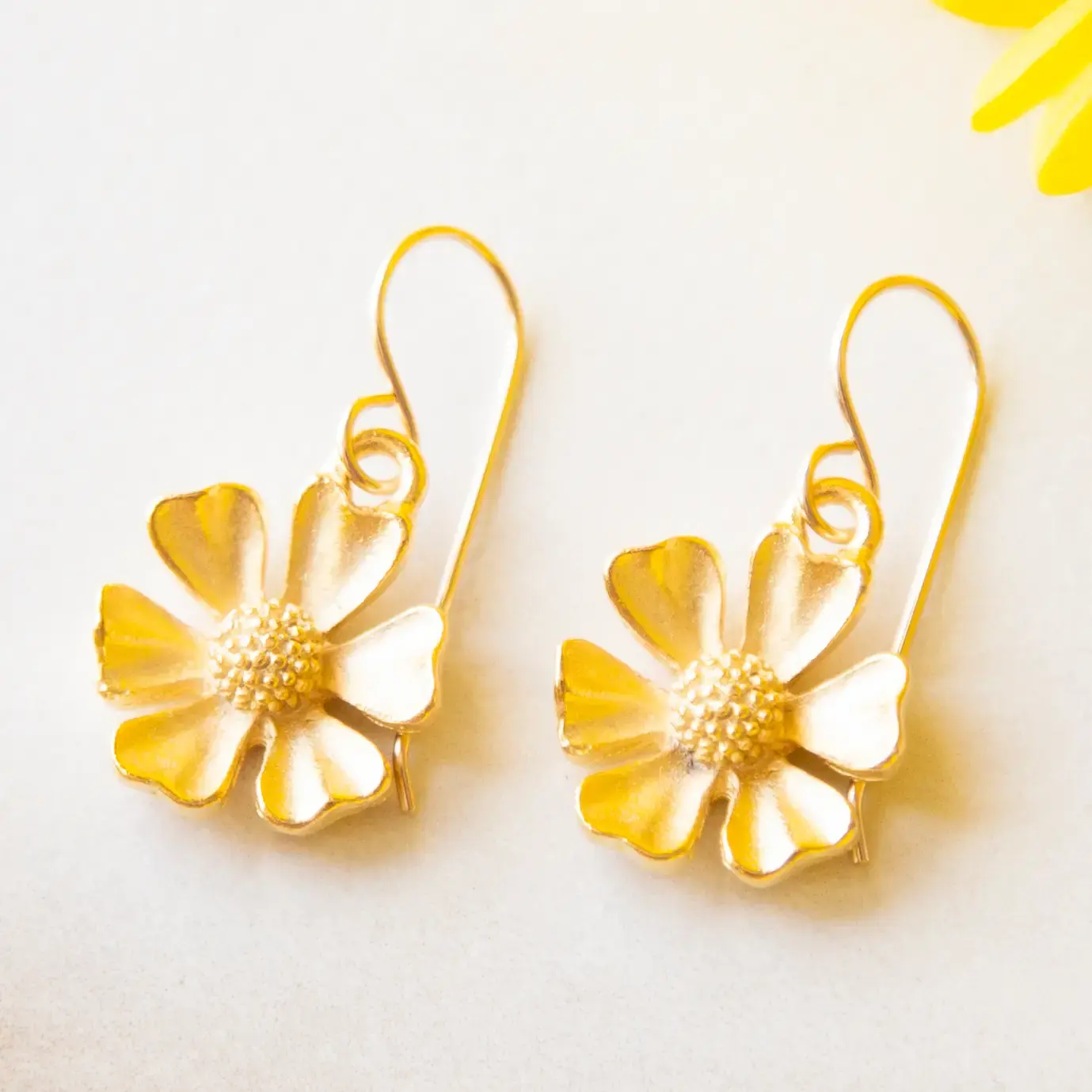 Stowaway Jewelry | Daizy Earrings