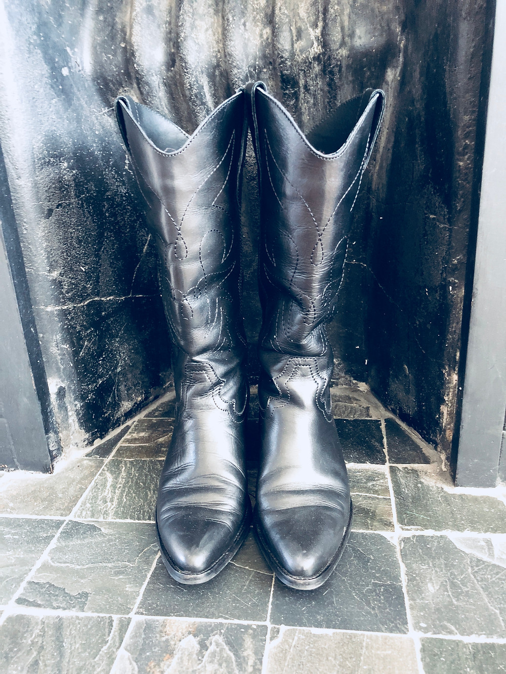 Topshop Devious boots in black