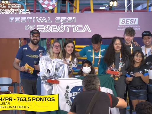 Estudantes de Foz do Iguaçu ganham torneio Sesi de Robótica