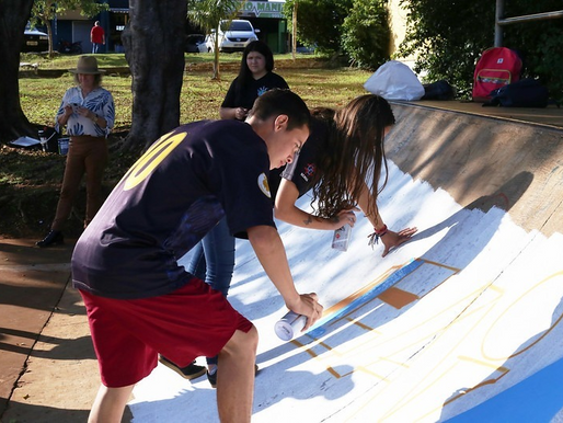 Oficina de grafite mostra a adolescentes os benefícios do cuidado com os espaços públicos