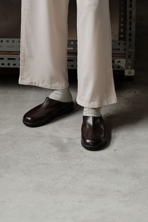 どんな季節でも、いつでもサッと履けるサボサンダルの登場です