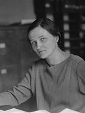 1280px-Cecilia_Helena_Payne_Gaposchkin_(1900-1979)_(3).jpg