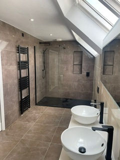 High-quality bathroom renovation completed by K1 Builders Ltd
