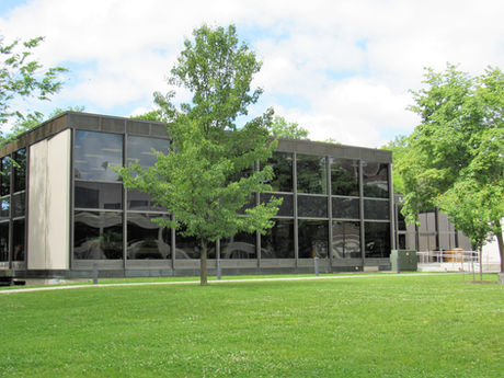 Silas Bronson Library