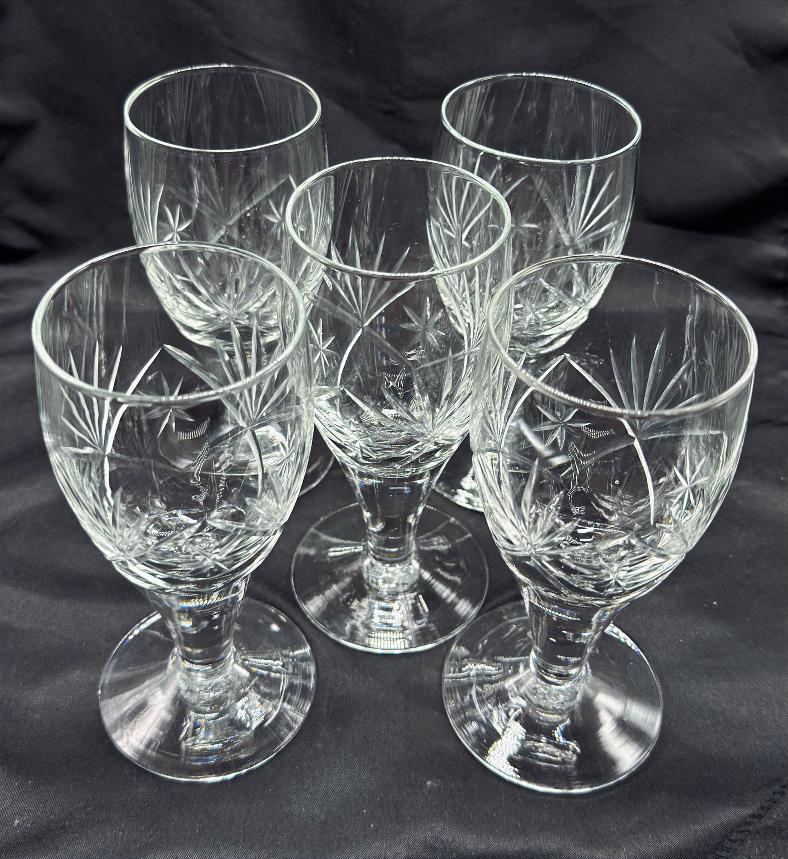 5 glass i serien Finn fra Hadeland