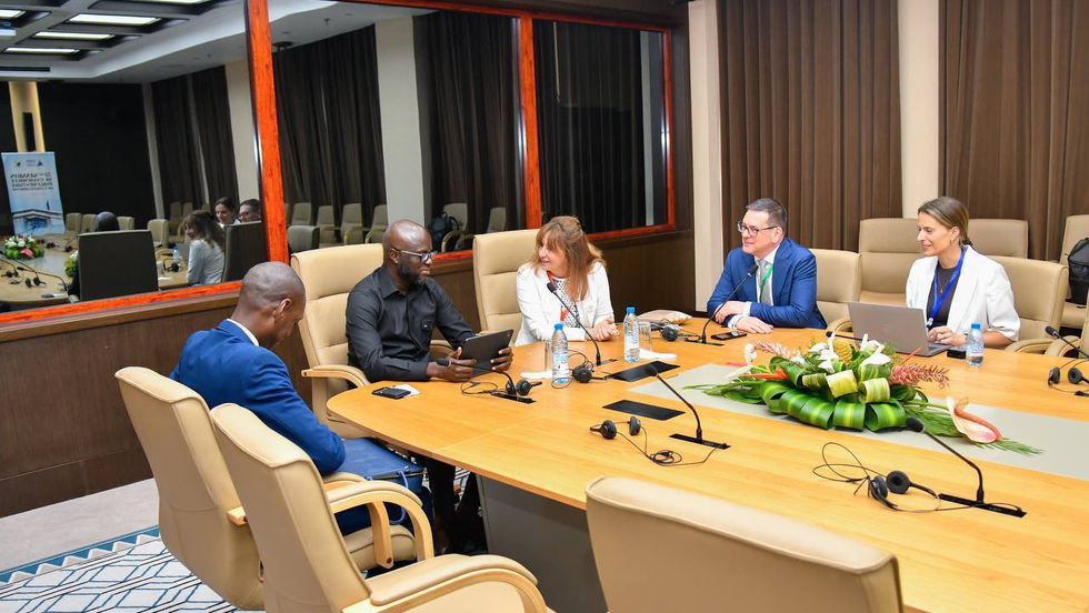 Espaces francophones : L’axe parlementaire Sénégal-Québec se renforce à Yaoundé