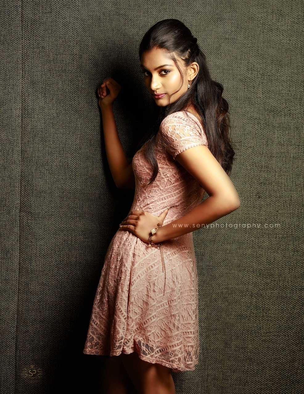 Lekshmi Menon Makeup for Niranjana Suresh, Photo for Seny P Arukattu