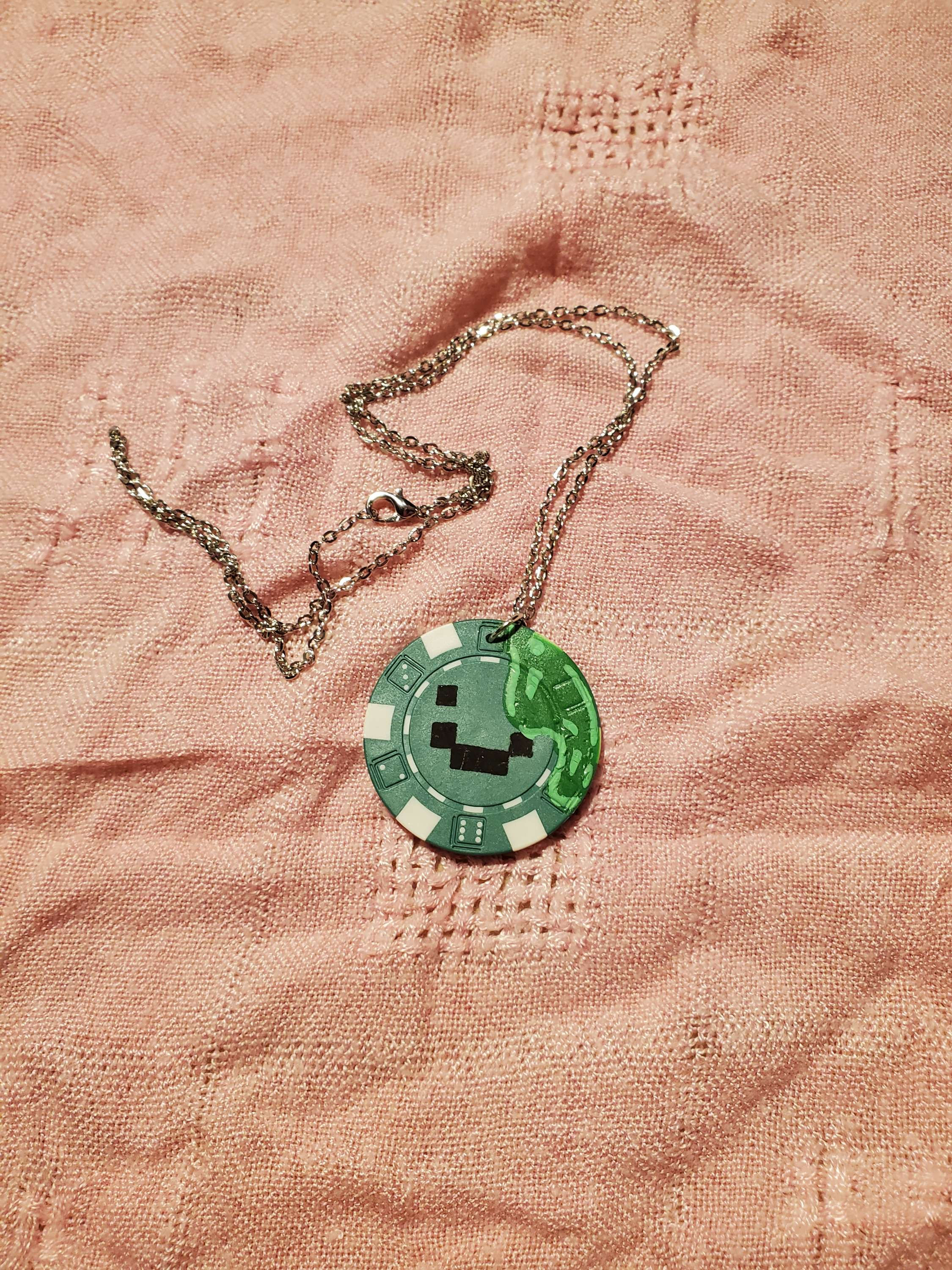 Minecraft Las Nevadas style poker chip necklace in Slimecicle