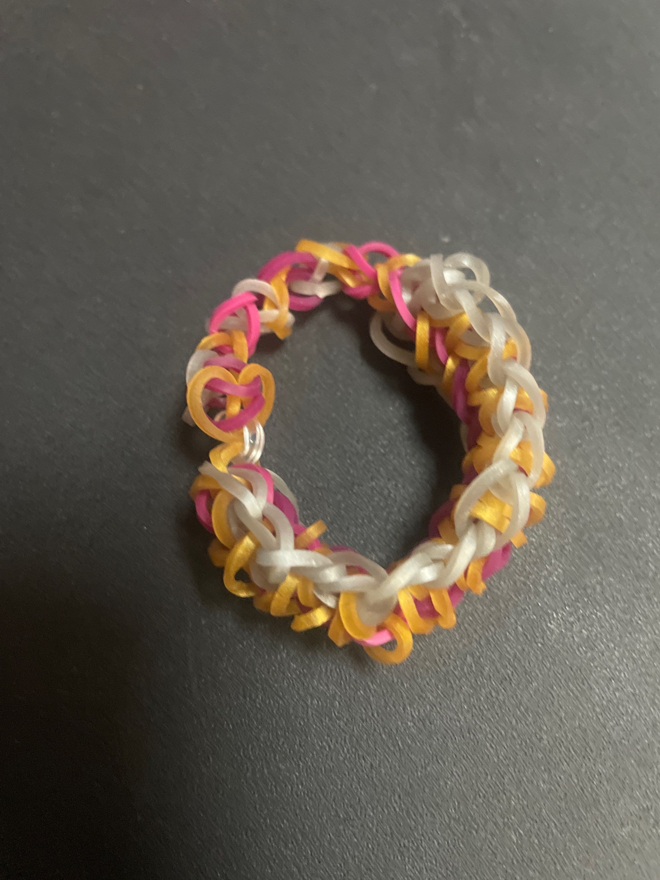 Double rearward rhombus 