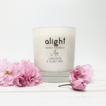 white rose and sweet pea scented candle