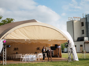 Miami's Best Outdoor Venues for Studio Booth Setups