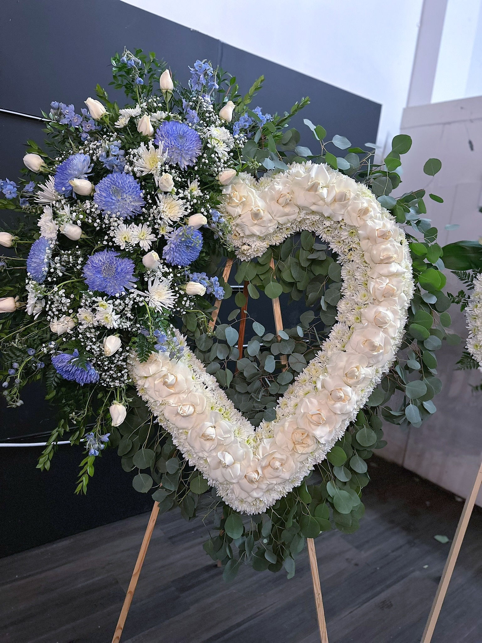 JUMBO FOREVER REMEMBERED FUNERAL SPRAY