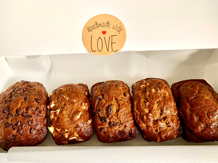 Banana Bread & Co. Mini Loaves Gift Box 1.HEIC