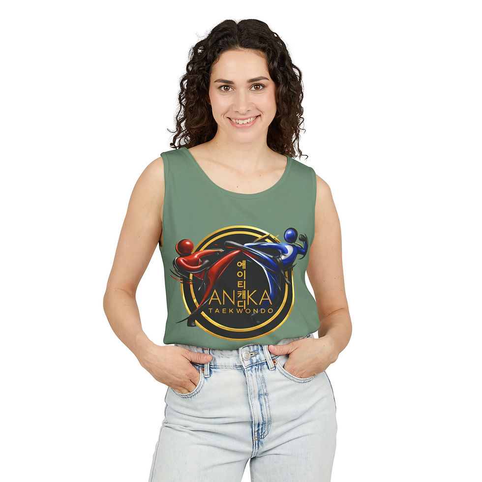 Miniature : Woman in green crop top with Anika Taekwondo logo