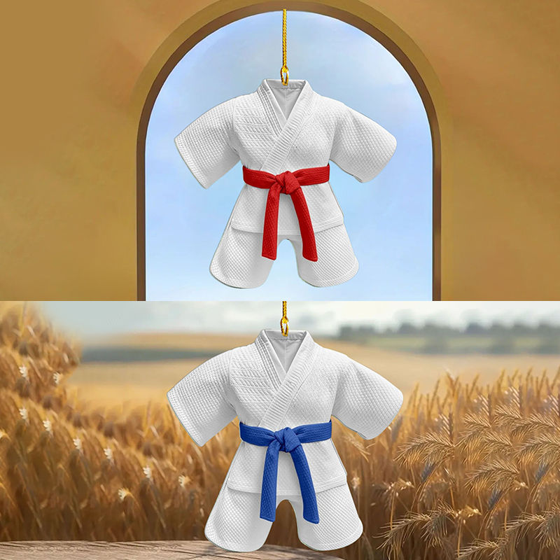 Miniature : Martial arts uniforms with red and blue belts