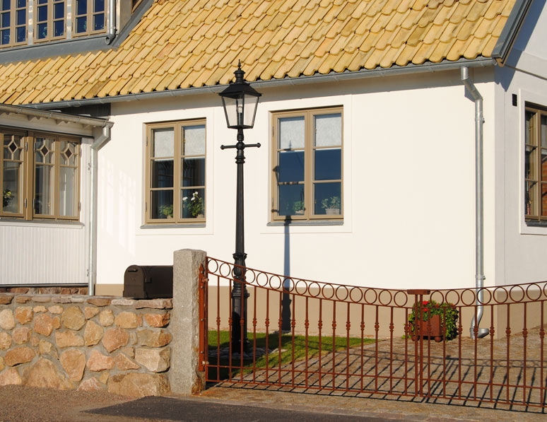 BELYSNINGSSTOLPAR
