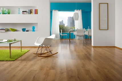 Wood effect laminate flooring