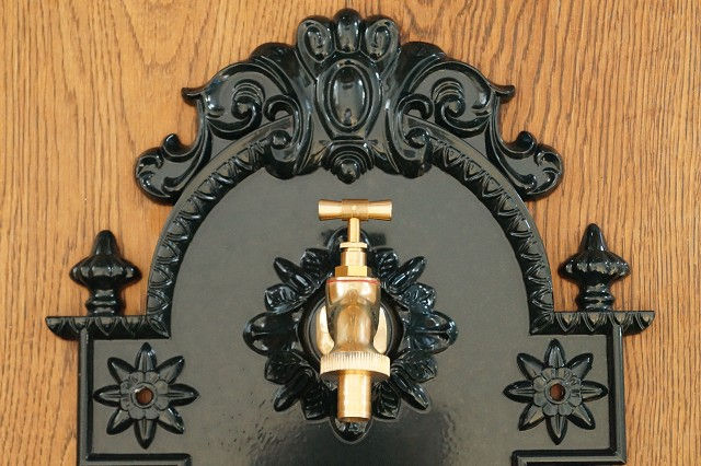 Miniaturbild: BASSENA aus ALUMINIUMGUSS!!! Wandbrunnen im antiken Design