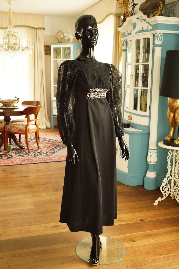 Miniaturbild: Original Abendkleid aus den 70er/80er Jahren – ein Blickfang