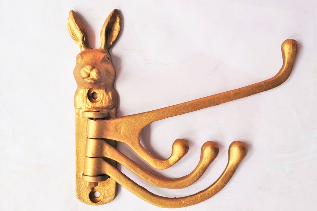 Schwenkbarer Hasenhaken – praktisch und schön zugleich!