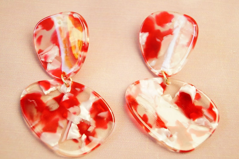 Miniaturbild: Statement-Ohrring aus angesagtem Acryl – ca. 6,5 cm lang