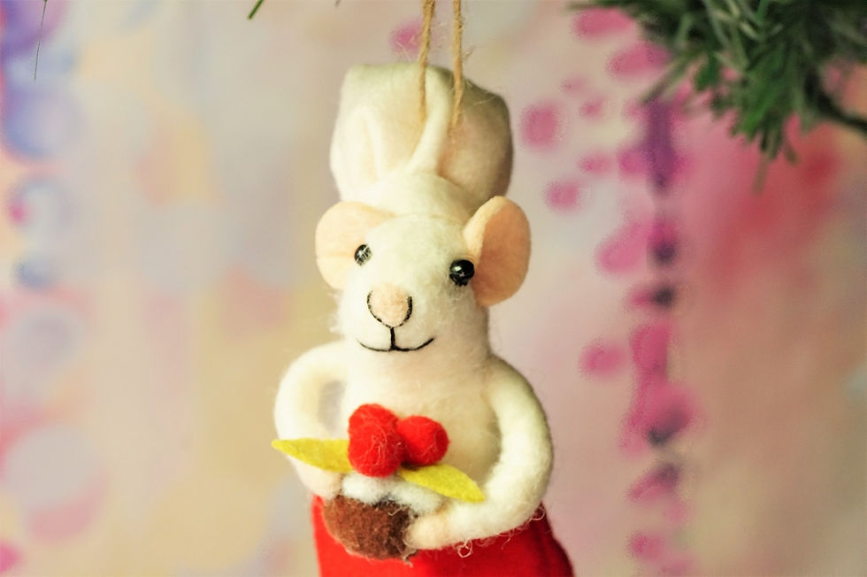 Miniaturbild: Zuckerbäckerin  - gefilzter Christbaumschmuck - Konditorin Zuckermaus