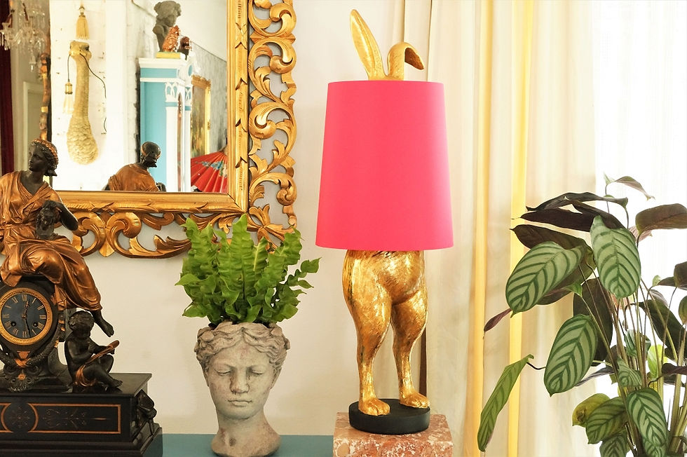 Miniaturbild: Der versteckte Hase in klein –  geniale Tischlampe im extravaganten Design!