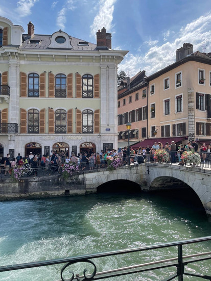 Walking around Annecy