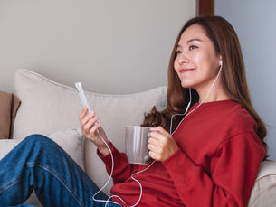 How to Become a Listener of The Live Worthy Podcast