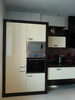 Кухня с крашенными фасадами МДФ