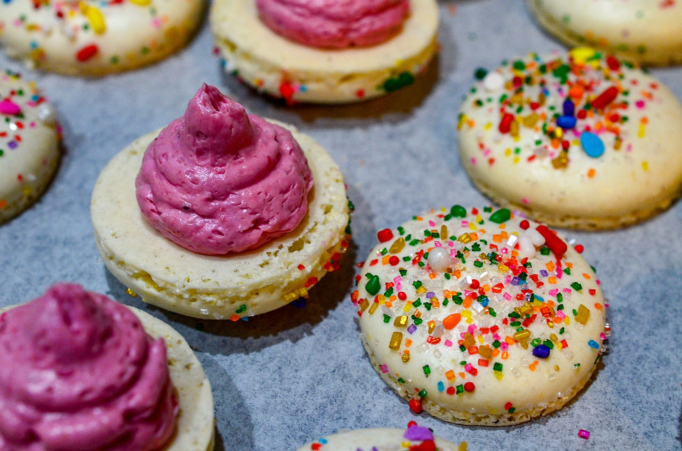 birthday macarons