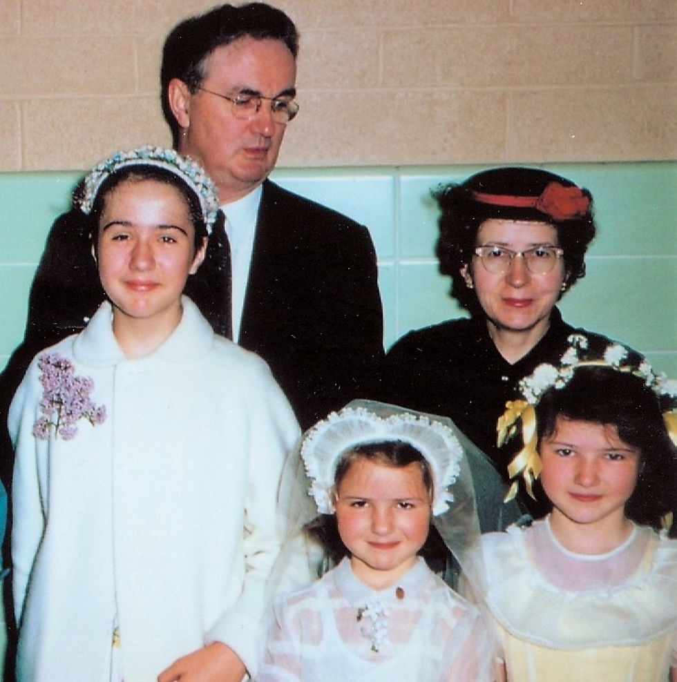 1957 - Mary, Sheila, Felicia, Mom and Dad at Felicia's 1st Communion