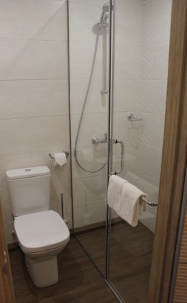 Миниатюра: Проживание. Одноместный номер с видом на Волгу.