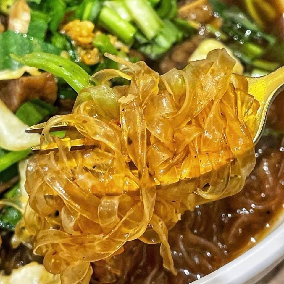 ภาพขนาดย่อ: เลอรส ก๋วยเตี๋ยวเรือวุ้นเส้นแบนคริสตัล 