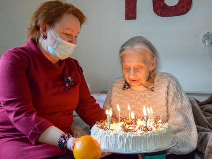 101. dzimšanas dienu svin pansionāta iemītniece