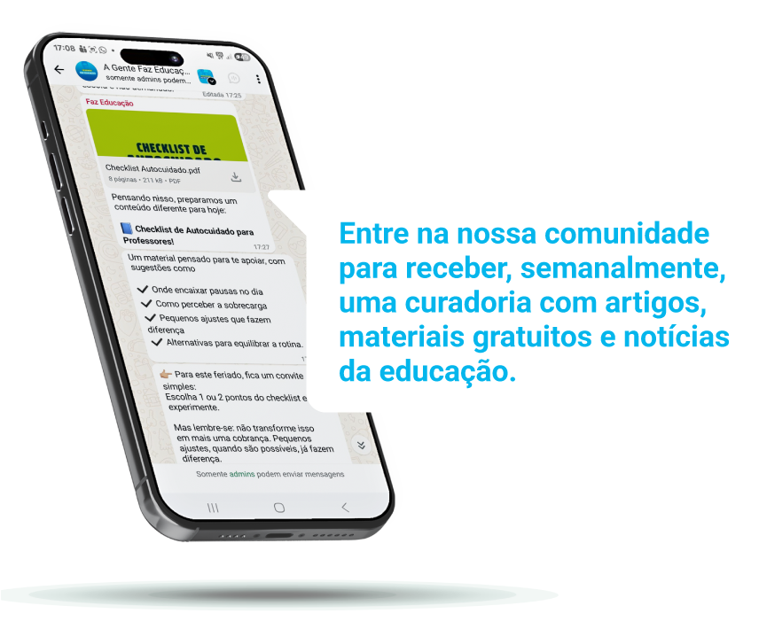 Smartphone com mensagem no WhatsApp sobre checklist de autocuidado e texto: entre na comunidade para receber materiais gratuitos.