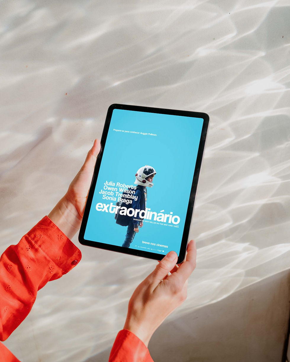 Imagem de iPad com o filme Extraordinário, indicação do artigo da Faz Educação