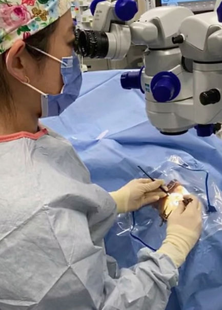 Cataract surgeon at Green Square Eye Clinic