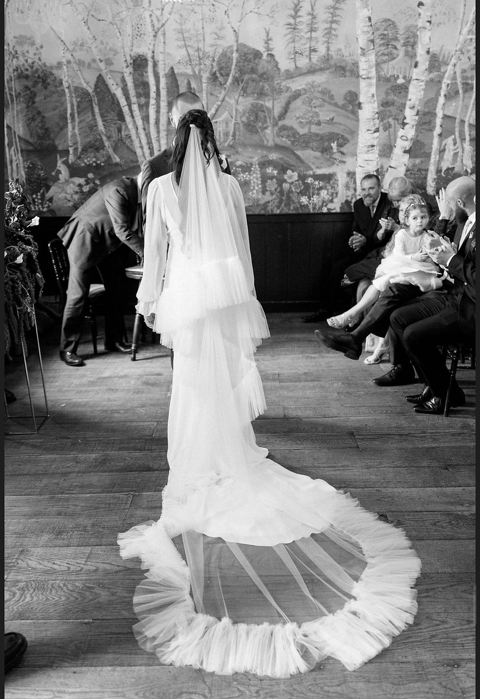 Thumbnail: RUFFLE EDGED BRIDAL VEIL