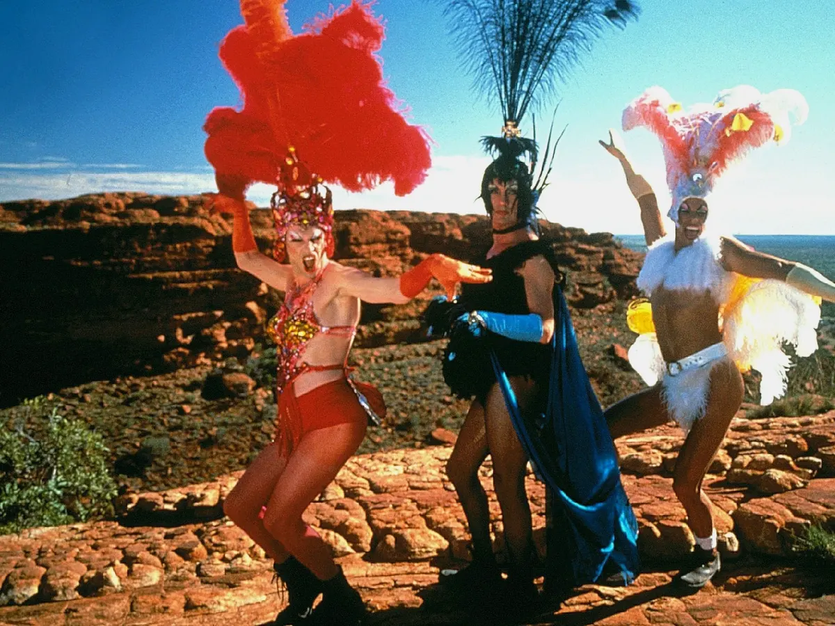 Movies with Australian Accent - The Adventures of Priscilla, Queen of the Desert
