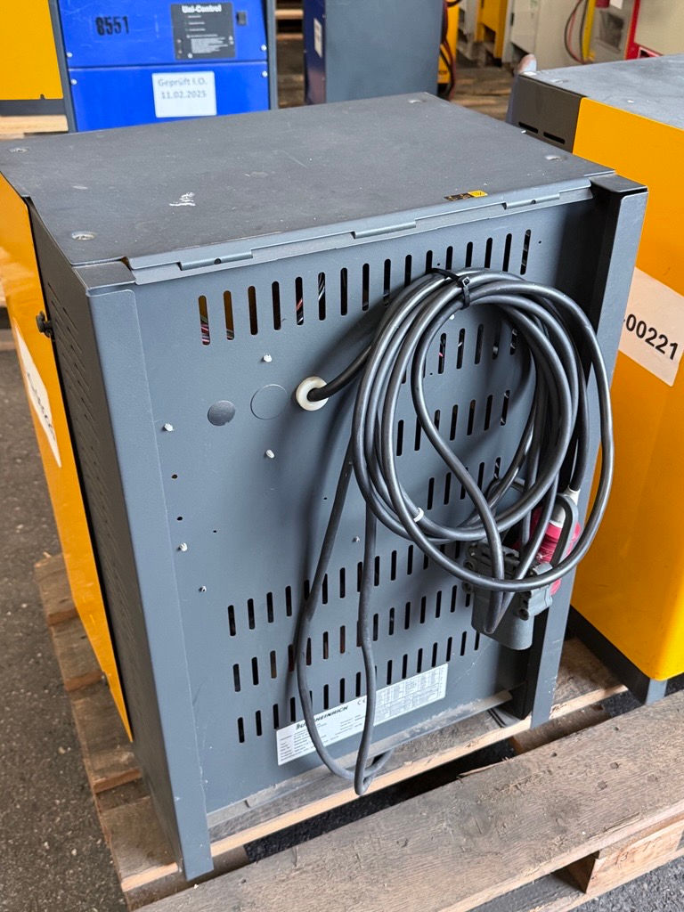 Miniaturbild: Jungheinrich D400 G48/65 B-ET Batterieladegerät, 48V, 65A