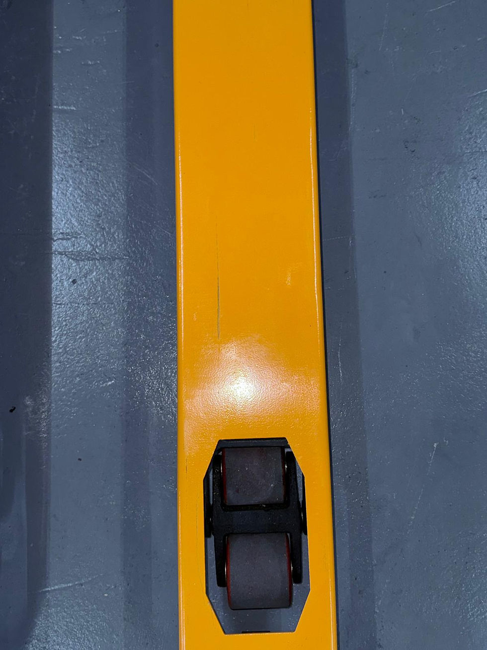 Manueller Handhubwagen, 2000 kg Tragkraft, gelb, Gabellänge 1500 mm