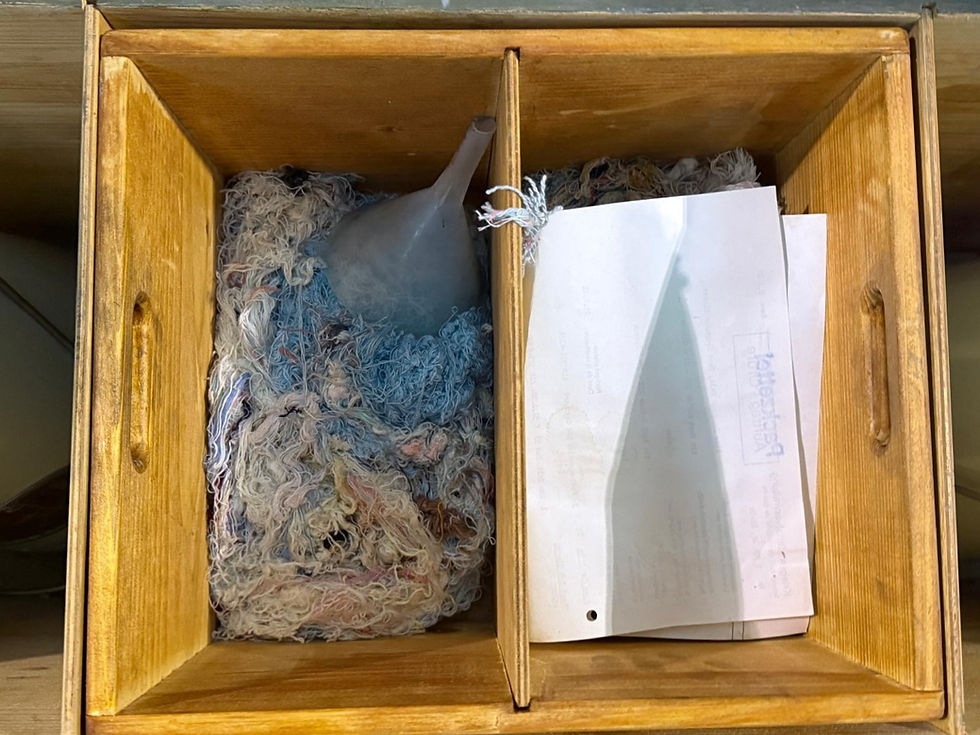 CH Militär-Transportkiste mit 2 x Heizstrahler, LIQ00033