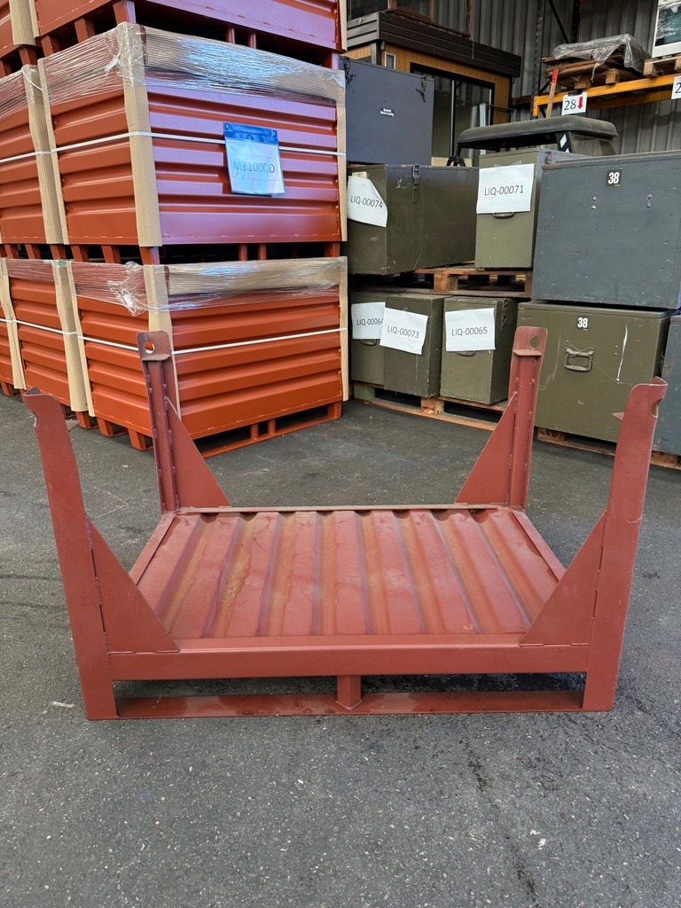 Stahlpalette aus Stahl, stapelbar, RAL 3009, LxBxH 1200 x 800 x 760 mm