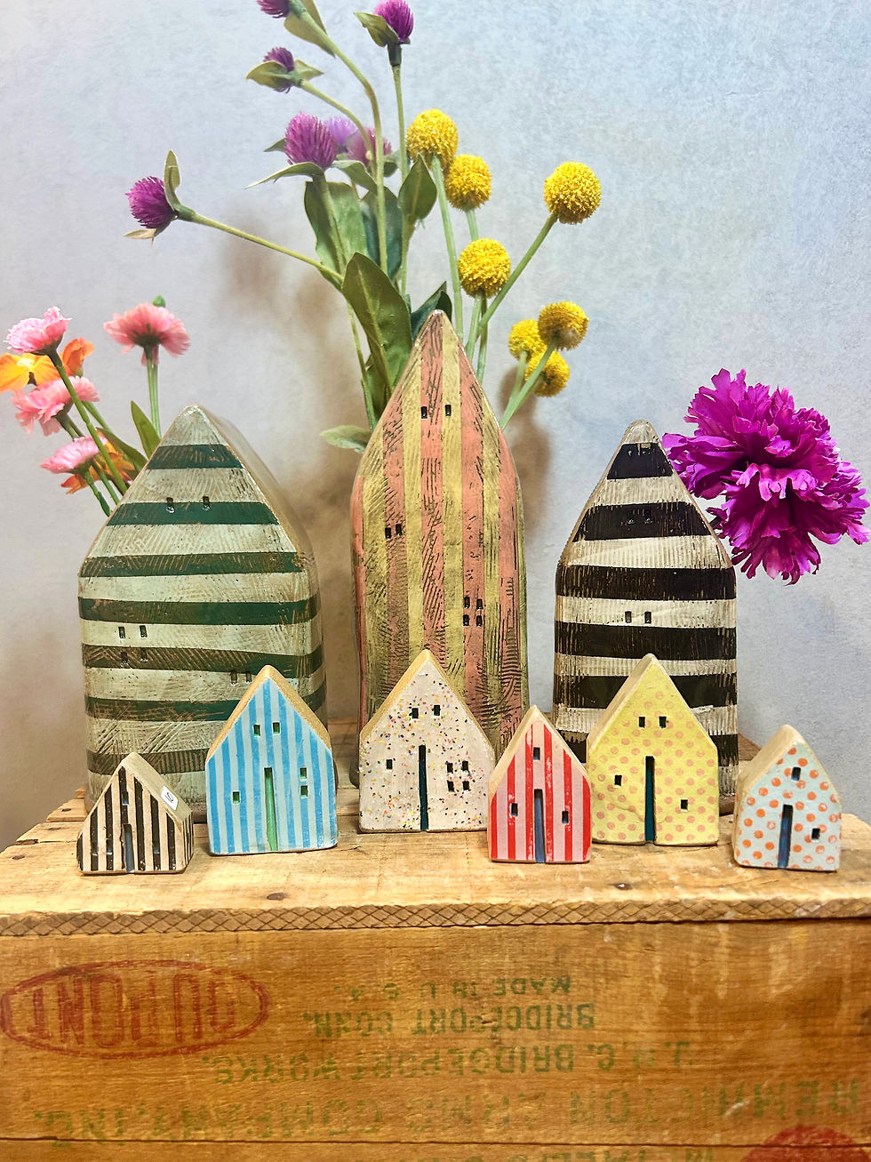 Thumbnail: Sculptural House Vase