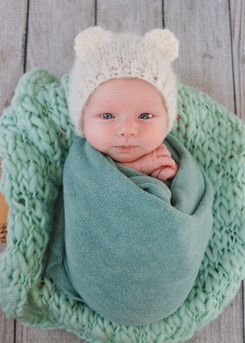 Studio Newborn Photography Lifestyle Newborn Photography Fresh 48 Newborn Photography In-home Newborn Photography Newborn and Family Photography Newborn Posing Photography Natural Newborn Photography Custom Newborn Photography Sessions Newborn Photography with Props Candid Newborn Photography Newborn Photography with Siblings